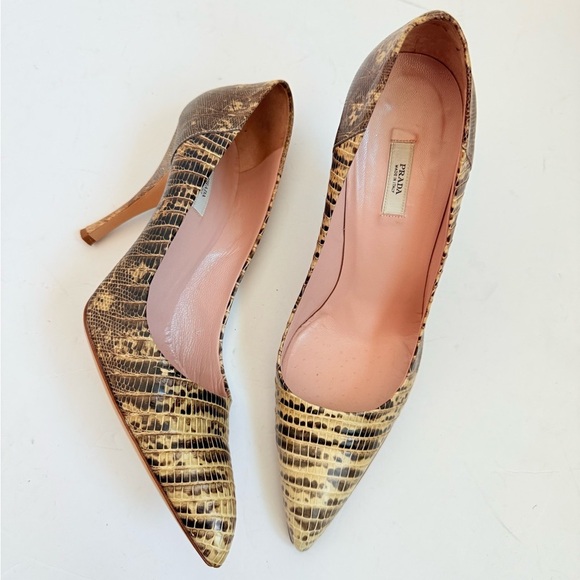 Prada Tan Brown Snakeskin leather pointed toe Pumps Vintage Retro EU 41 - Picture 1 of 10